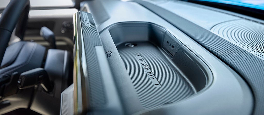 Ford Bronco Sport® 2025 illustrant un bac pour accessoires