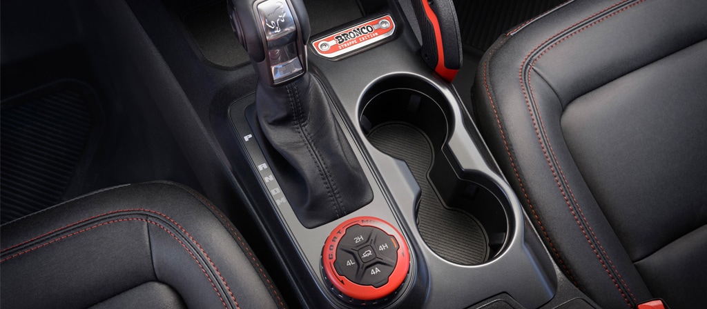 Gros plan sur la console centrale d'un VUS Ford Bronco® Stroppe Edition 2025