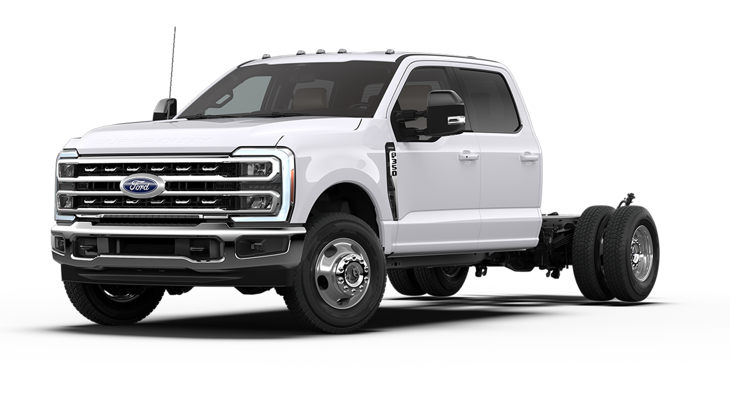 Ford F-350® Lariat Super Duty® à châssis-cabine 2026 illustré en blanc Oxford