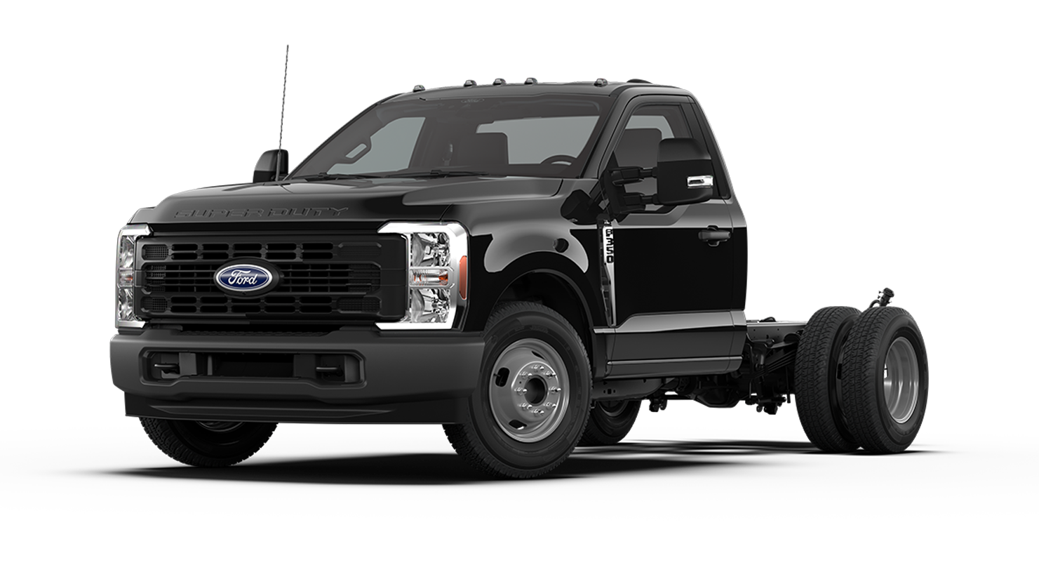 Ford F-350® XL Super Duty® à châssis-cabine 2026 en noir agate