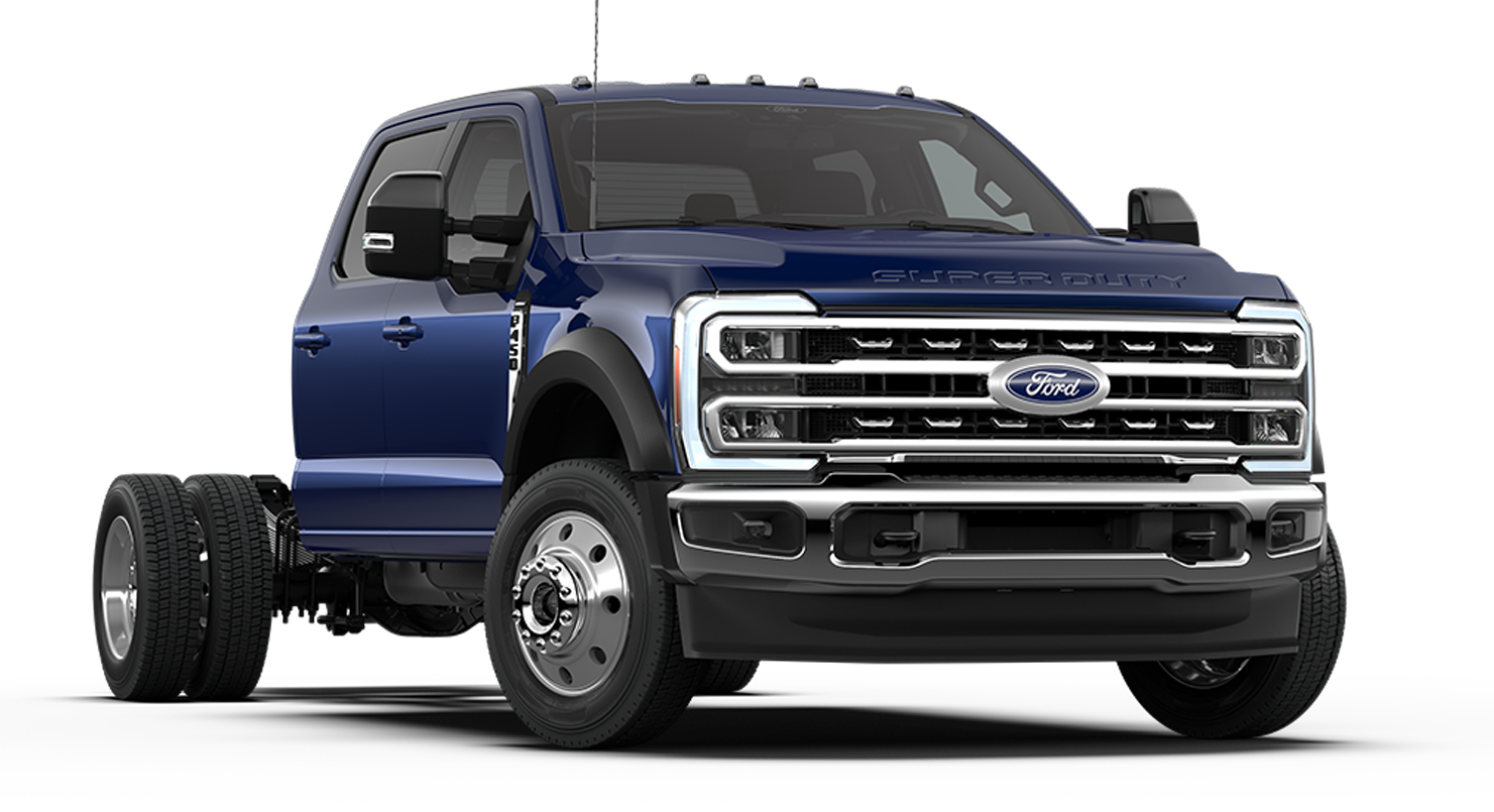 Ford F-450® Lariat® Super Duty® à châssis-cabine 2026 en bleu argon