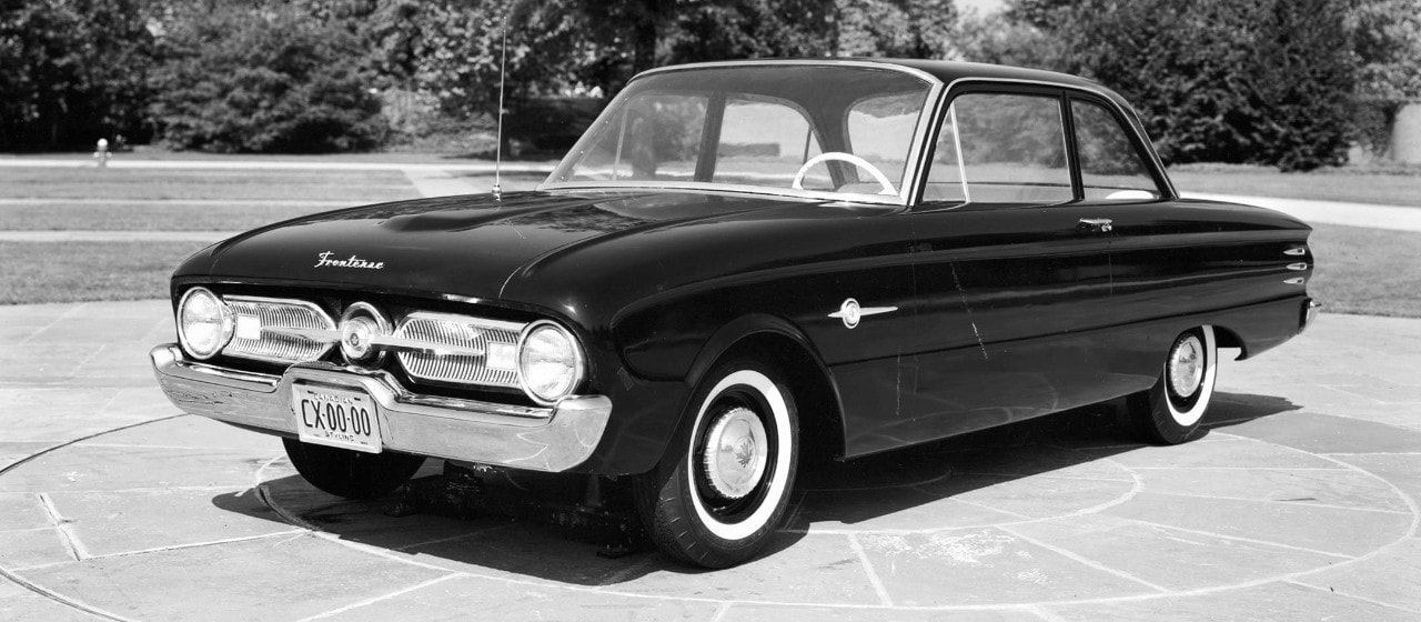 Une voiture Frontenac