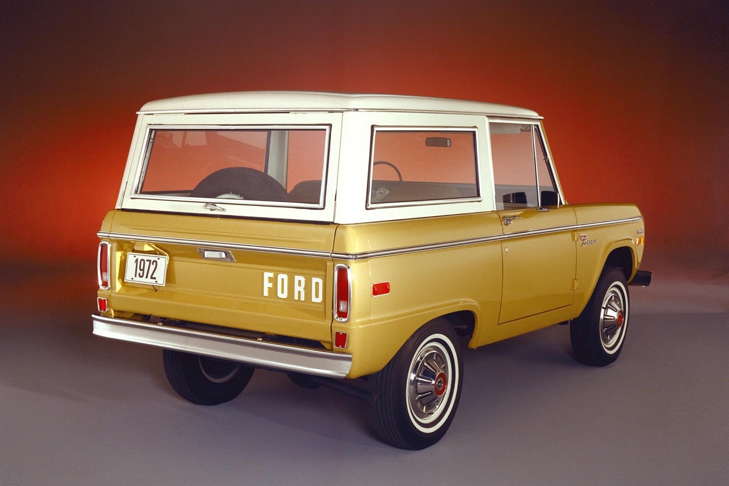 Ford Bronco 1972 en jaune Prairie 