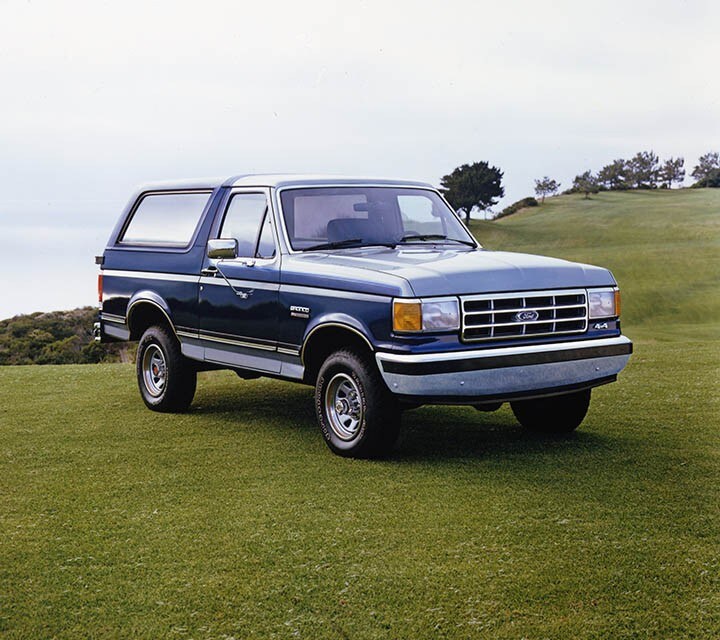 Ford Bronco X L T 1987 