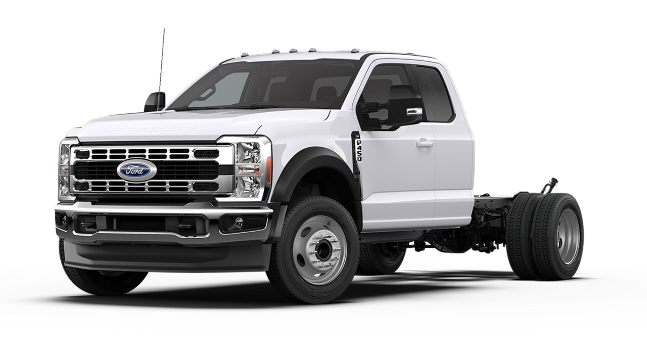 Super Duty® châssis-cabine F-450® XLT 2026