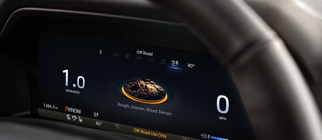 Affichage numérique intérieur du Ford Explorer® 2025 réglé en mode hors route