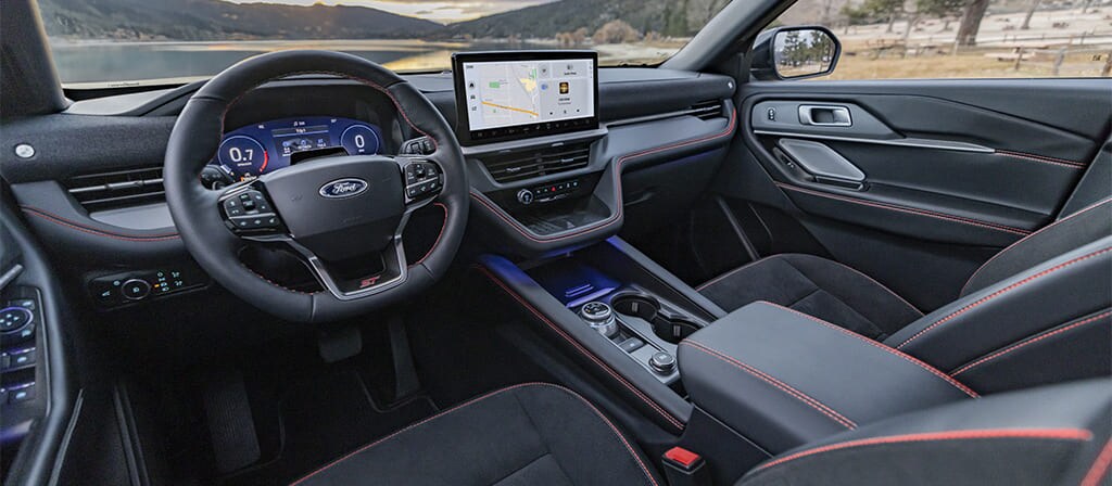 Siège du conducteur et volant d’un VUS Ford Explorer® 2025