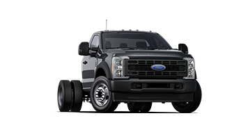 Ford F-600® XL Super Duty® à châssis-cabine 2025 illustré en gris pierre