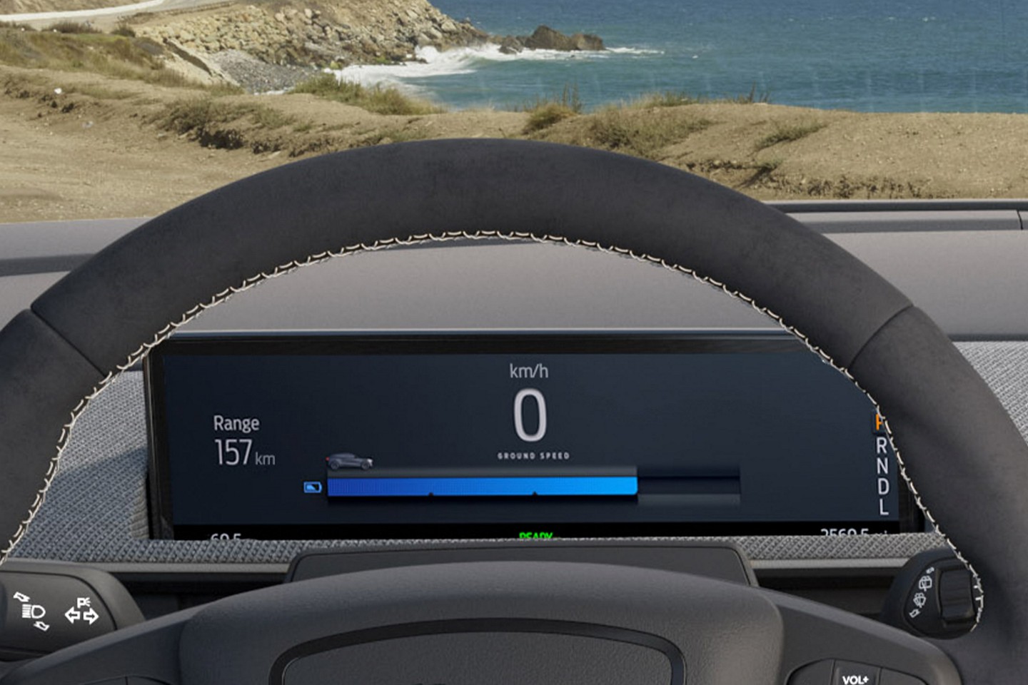 L’affichage tête haute de la Mustang Mach-E vu de l’intérieur du véhicule