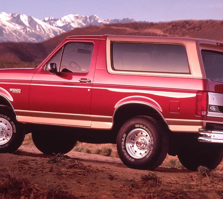 Ford Bronco Eddie Bauer 1994 en Electric Red