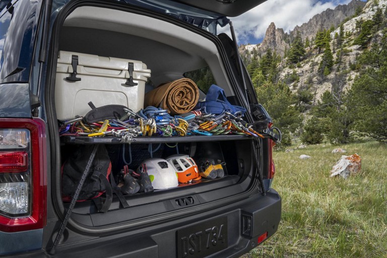   Translation results  Select target language French  Automatic  L'espace de chargement d'un Ford Bronco Sport