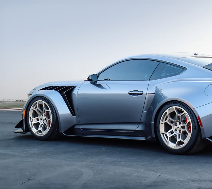 La prise d’air de l’aile avant d’une Mustang GTD, côté conducteur.