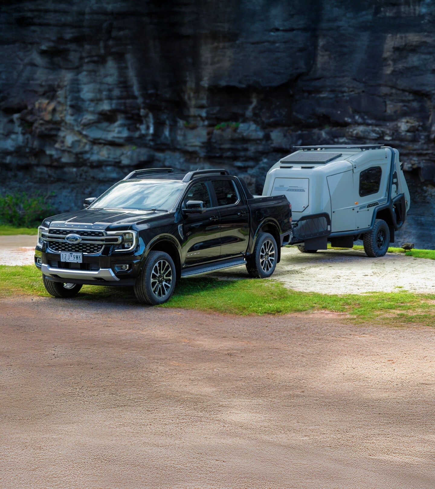 Ford Ranger tirant une remorque.