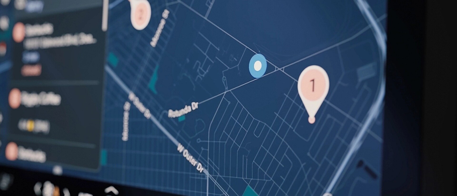 Expérience numérique Ford embarquée affichée à l’écran