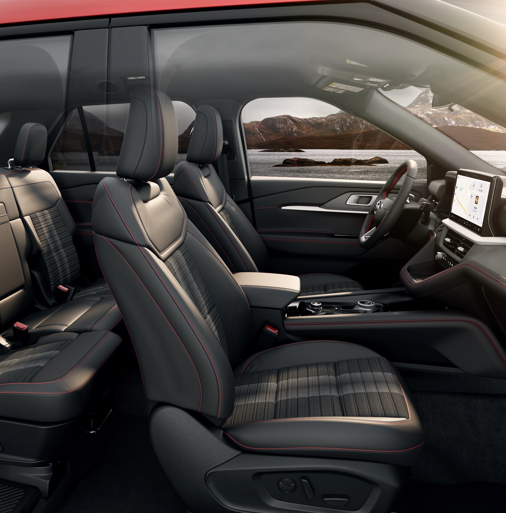 Une coupe montrant l’intérieur d’un VUS Ford Explorer® ST-Line 2026