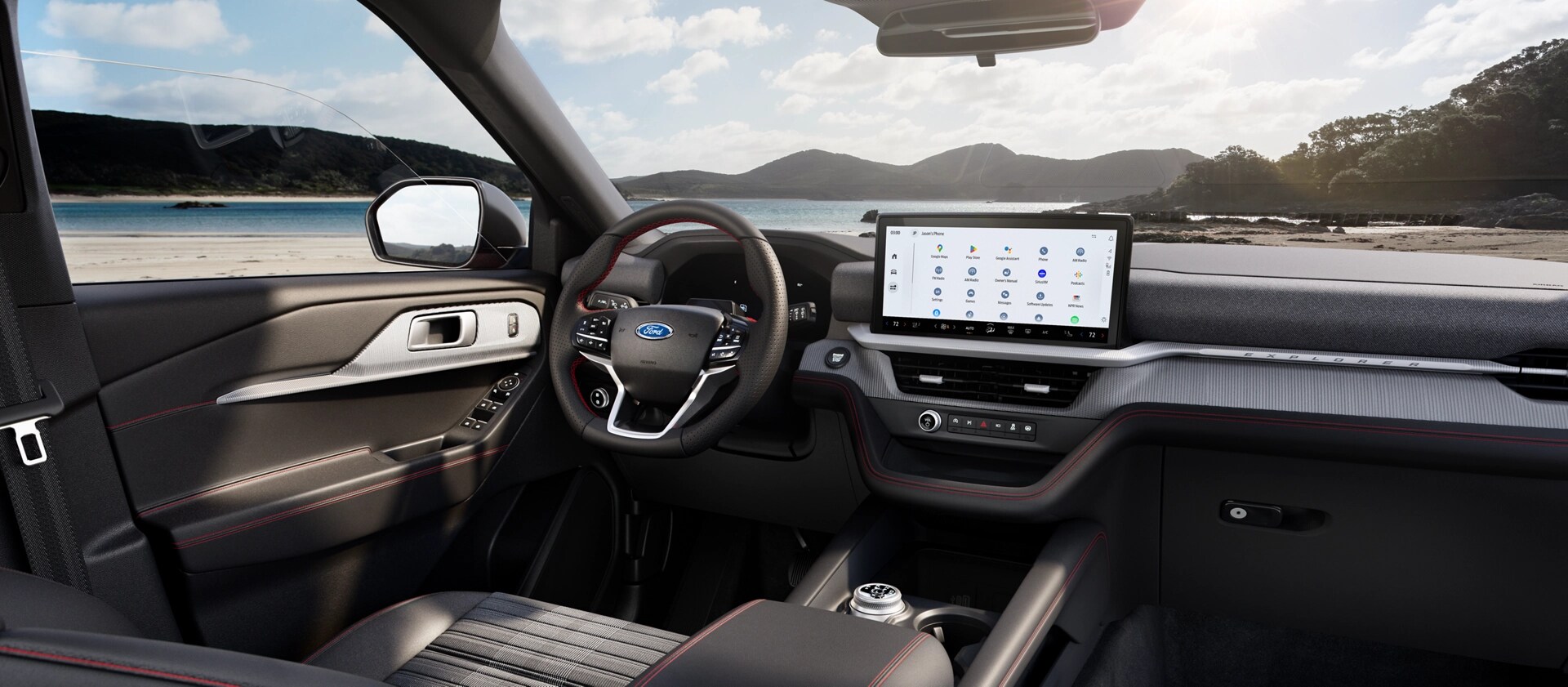 L’intérieur d’un VUS Ford Explorer® ST-Line 2026, montrant le tableau de bord et l’écran central