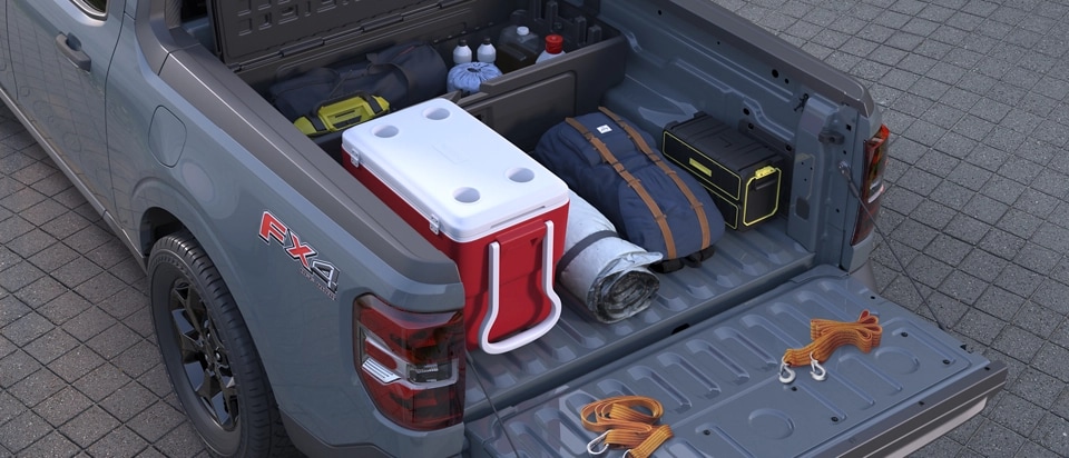La caisse de chargement d’une camionnette Ford Maverick® XLT 2025 montrant le système de rangement FLEXBED®