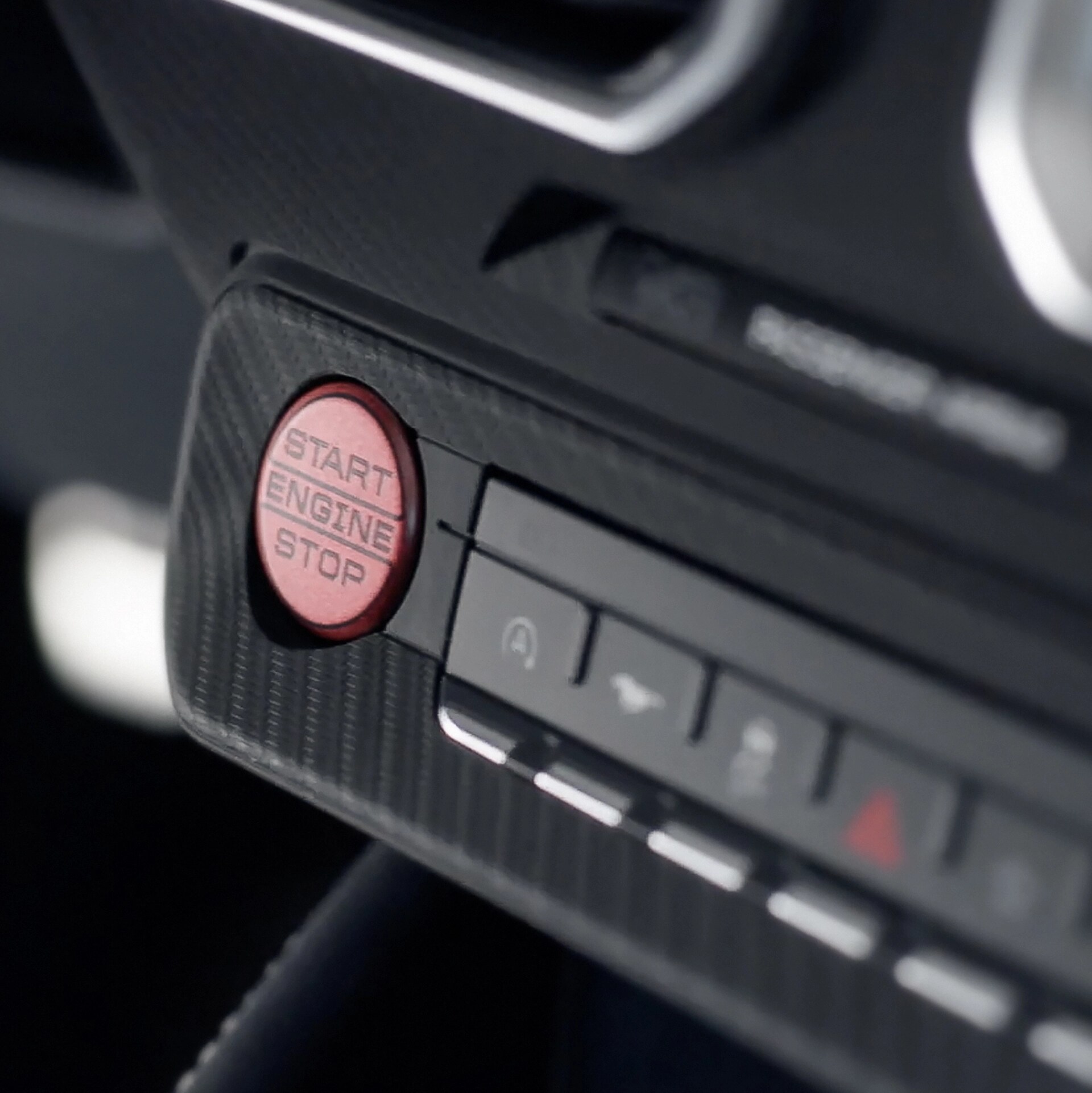 Boutons de démarrage/arrêt du moteur et du poste de pilotage de la Ford Mustang® 2026