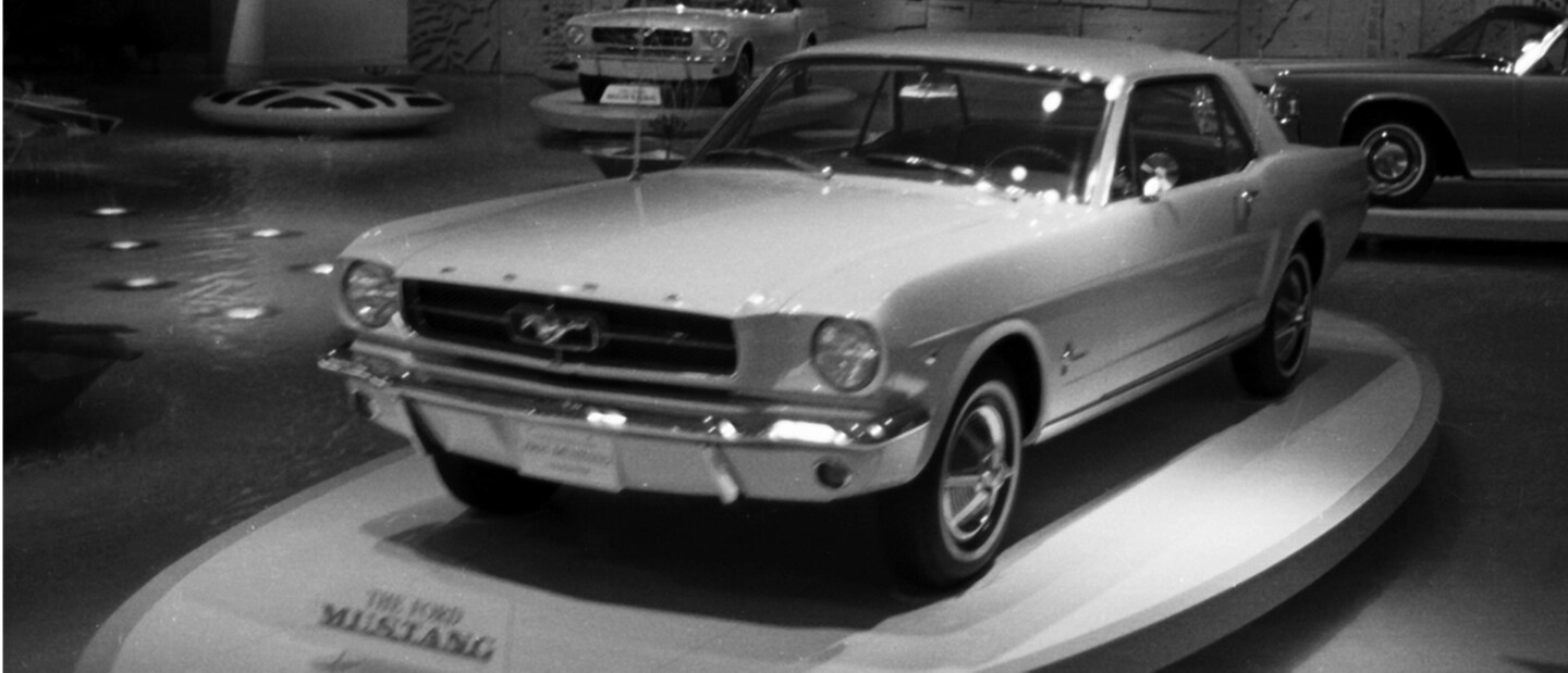 La Ford Mustang 1964. 