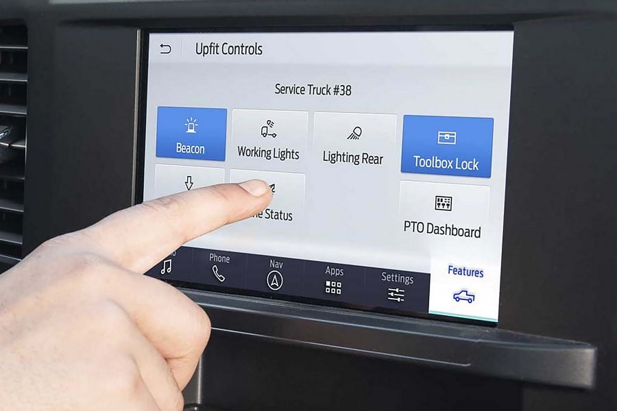 Gros plan d’un écran tactile du Ford Super Duty® 2025