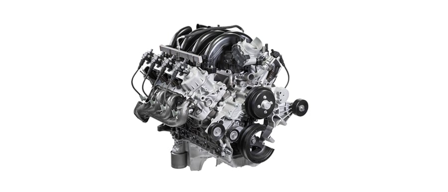 Gros plan sur le moteur V8 de 7,3 L du fourgon tronqué Ford série E 2025