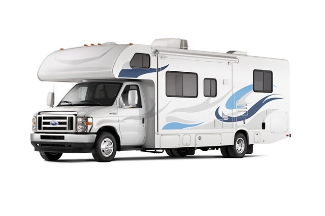 Fourgon tronqué Ford série E 2025 avec ensemble autocaravane de classe C