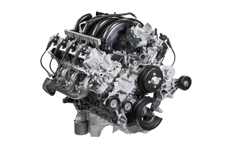 Gros plan du moteur V8 de 7,3 L