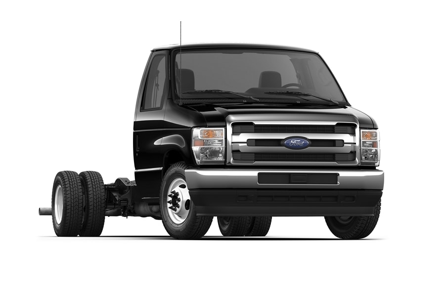 Fourgon tronqué à roues arrière jumelées (RAJ) Ford série E 2026