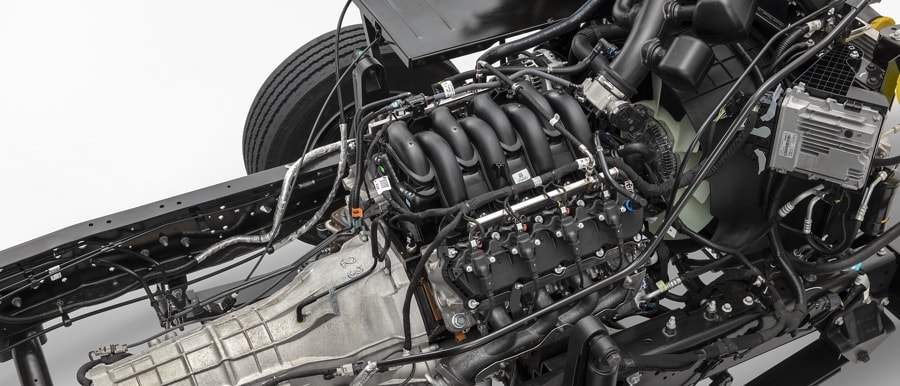 Moteur V8 de 7,3 L du châssis nu Ford F-59 2025