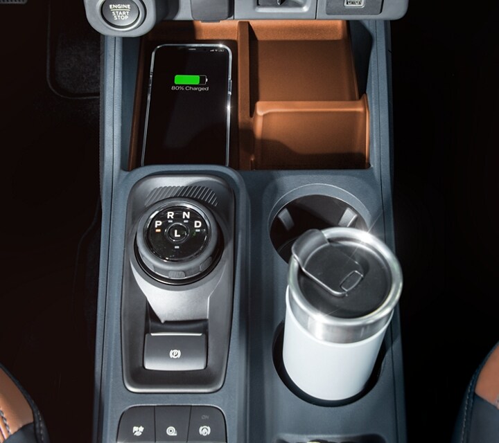 Gros plan sur un cadran de changement de vitesse rotatif du Ford Maverick® 2024