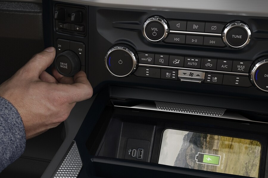 Gros plan du chargeur du téléphone sans fil