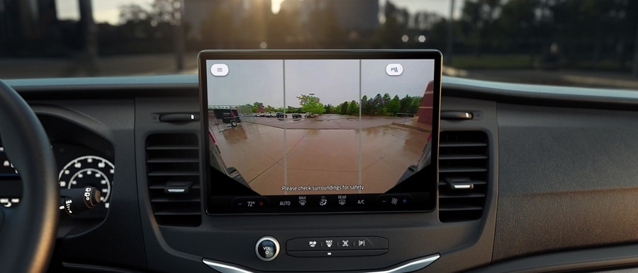 Gros plan de l’écran tactile avec une image de la zone environnante
